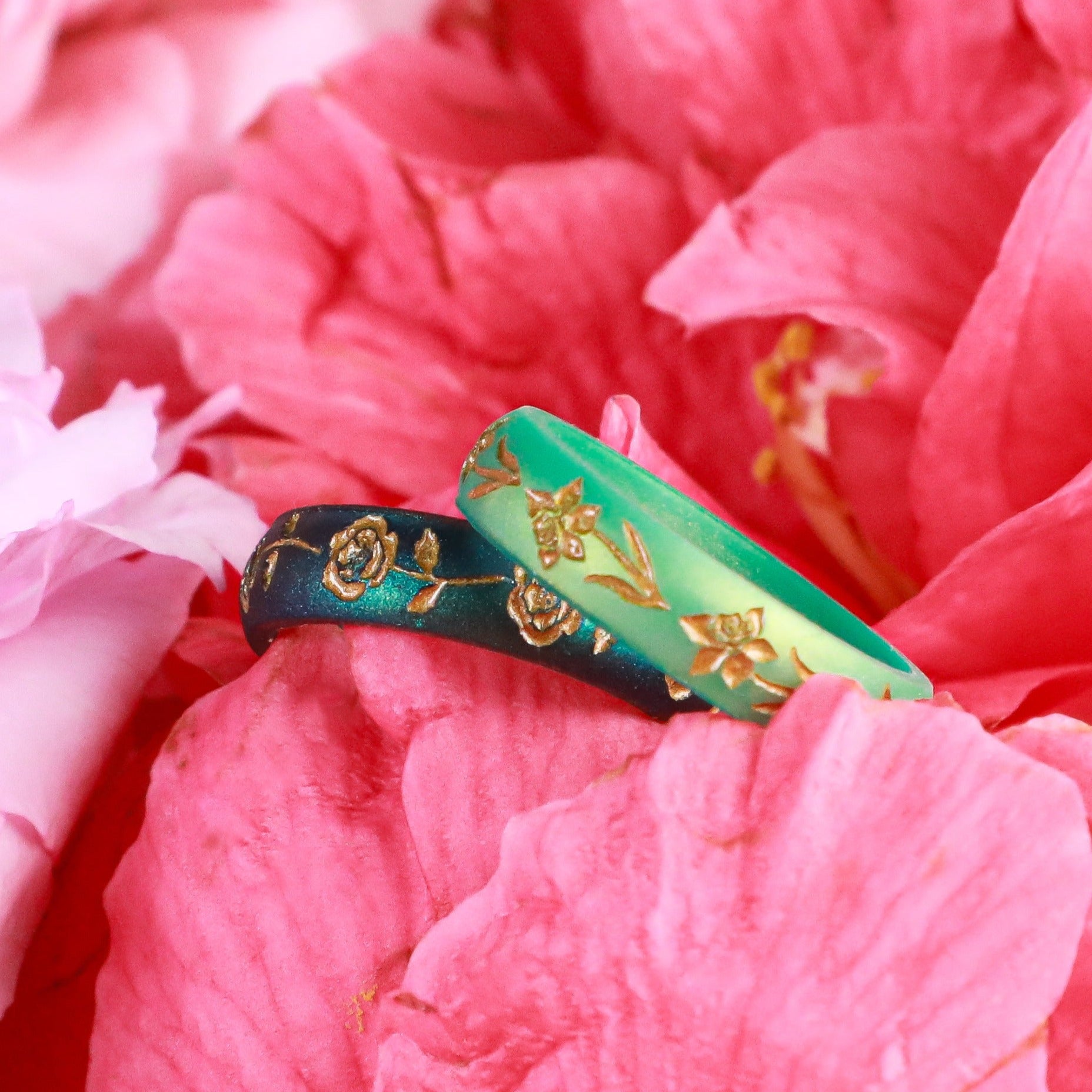 Gold Poppy Silicone Ring, August Birth Flower on Arc 4mm