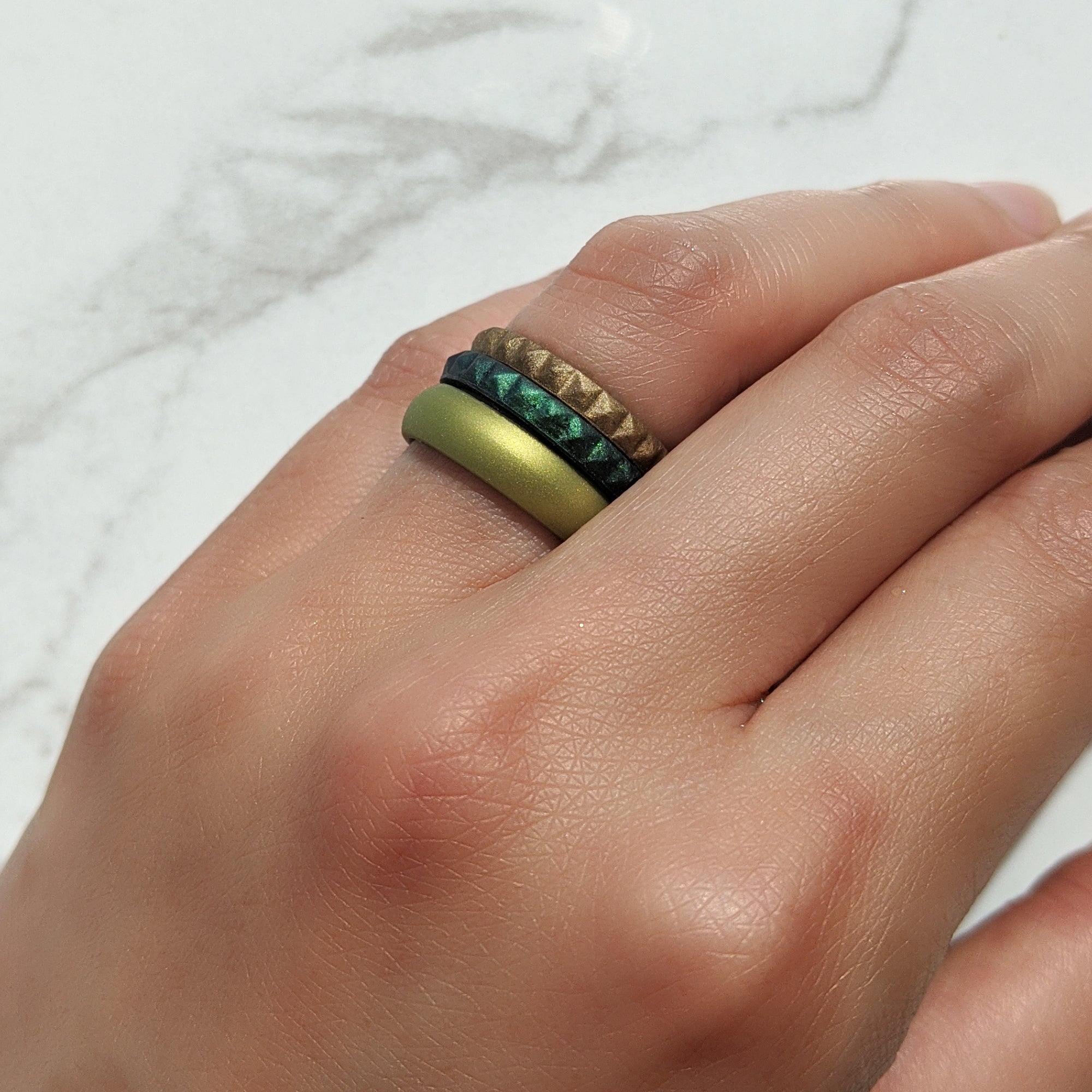 Peridot Green Breathable Silicone Ring For Women - Knot Theory