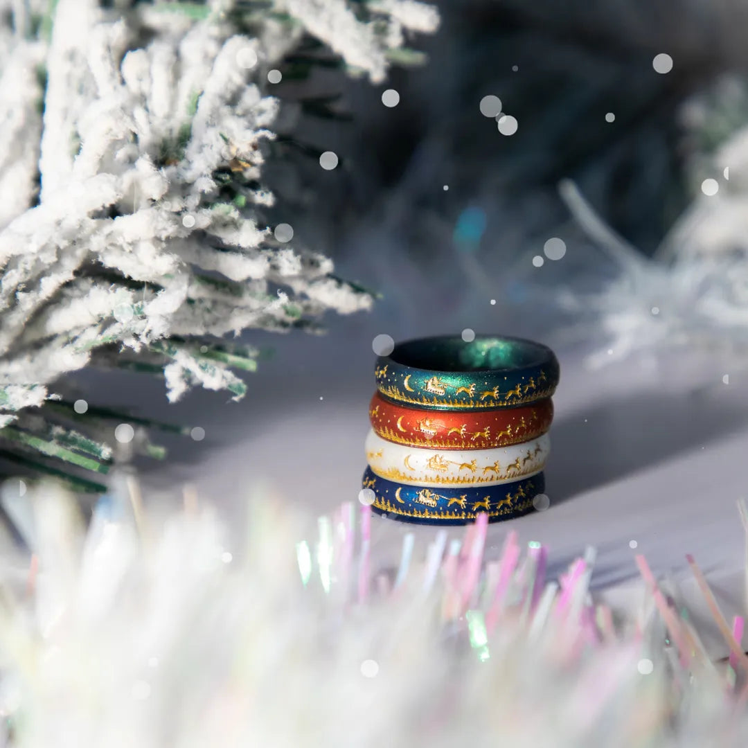 Gold Santa's Reindeer Sleigh Silicone Ring on Arc 4mm