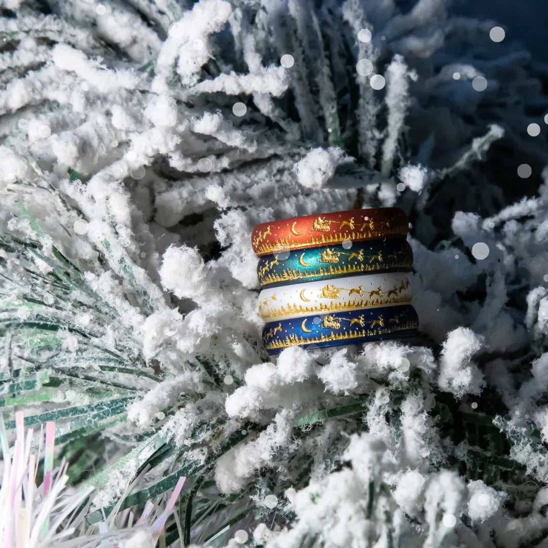 Gold Santa's Reindeer Sleigh Silicone Ring on Arc 4mm