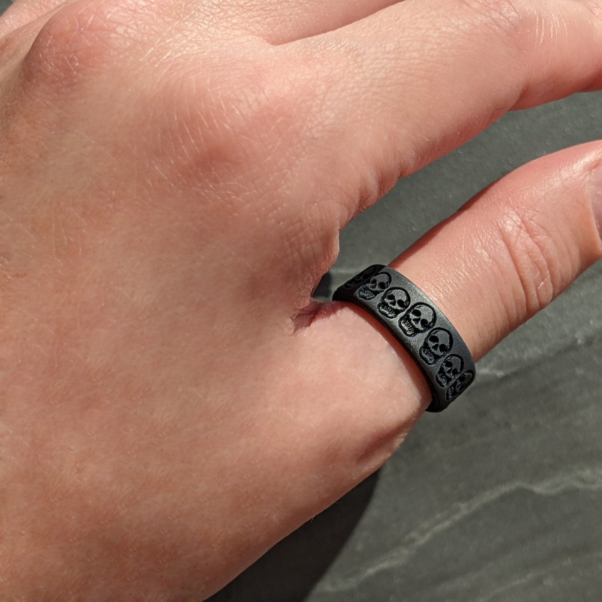 Skulls Silicone Rings - Engraved Dual Layer Band - Knot Theory